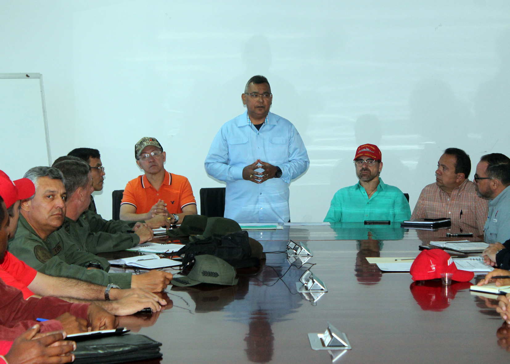 El vicepresidente sectorial de Obras Públicas y Servicios, Néstor Luis Reverol, instaló el Estado Mayor Eléctrico en Carabobo Foto: Prensa Gobernación Carabobo