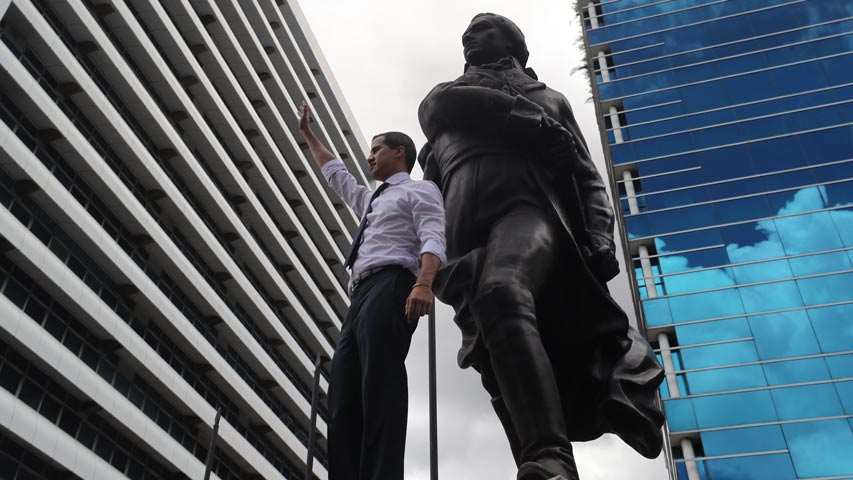 Juan Guaidó en acto efectuado en la avenida Rómulo Gallego Foto: EFE