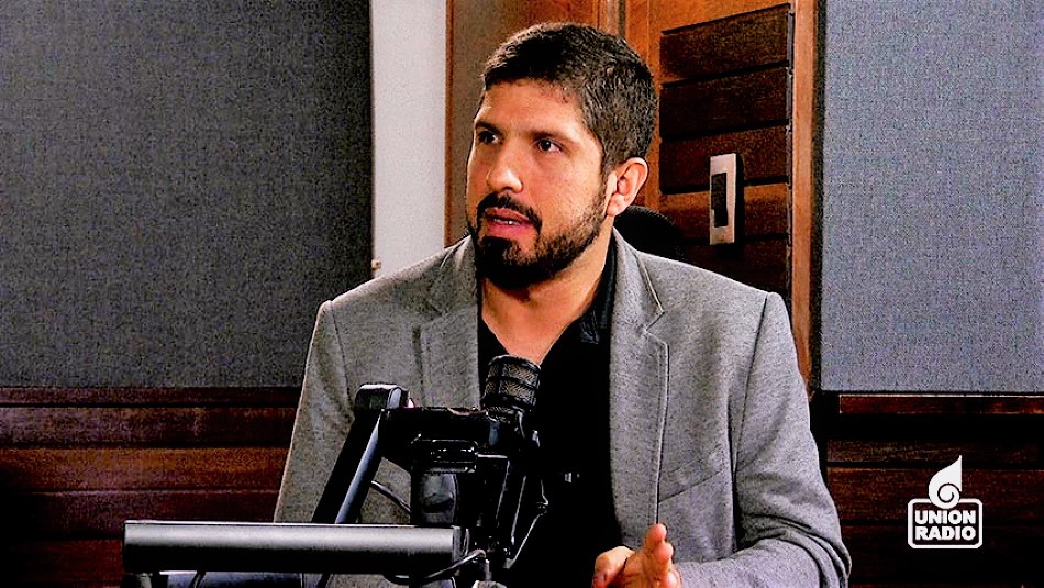 Economista Luis Angarita profesor de la escuela de estudios internacionales de la UCV y jefe de cátedra de economía internacional Foto Prensa UR