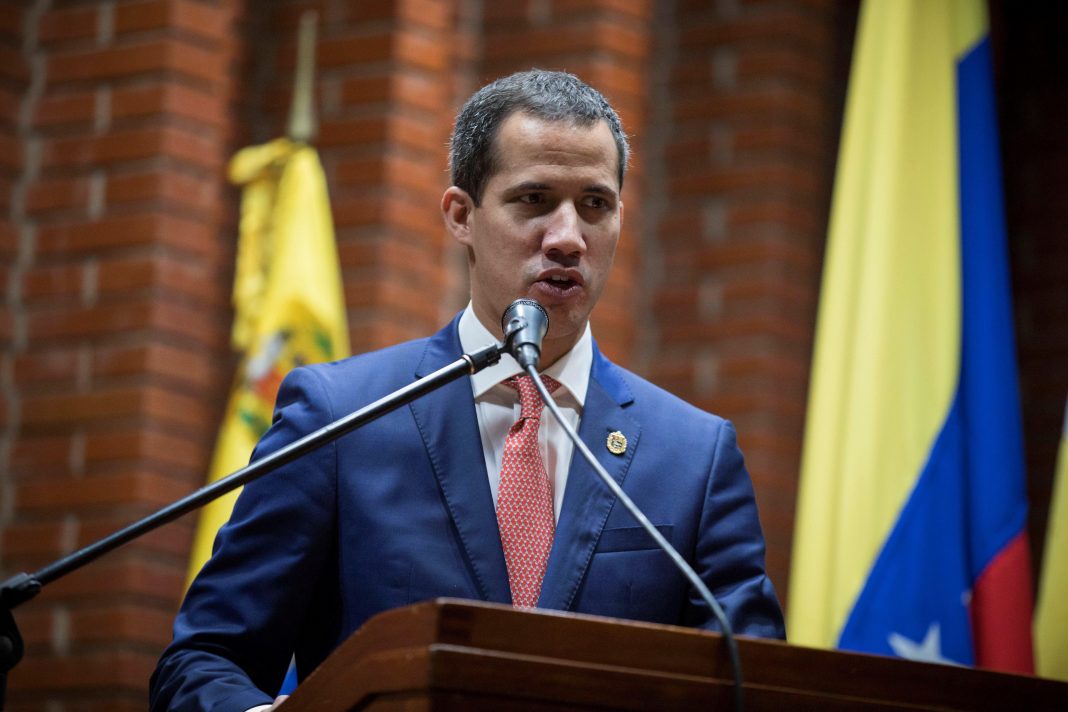 Guaidó difundió manual de acciones Foto EFE