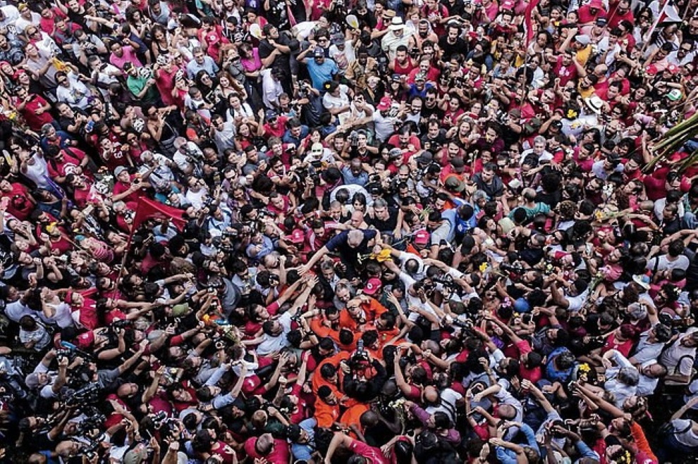 La defensa exigirá se juzgue en la Corte Suprema habeas corpus que pide anular sentencia de Lula Foto: Ex presidente brasileño Lula da Silva deja la cárcel después de 580 días de prisión F Proner Farpa / Coletivo