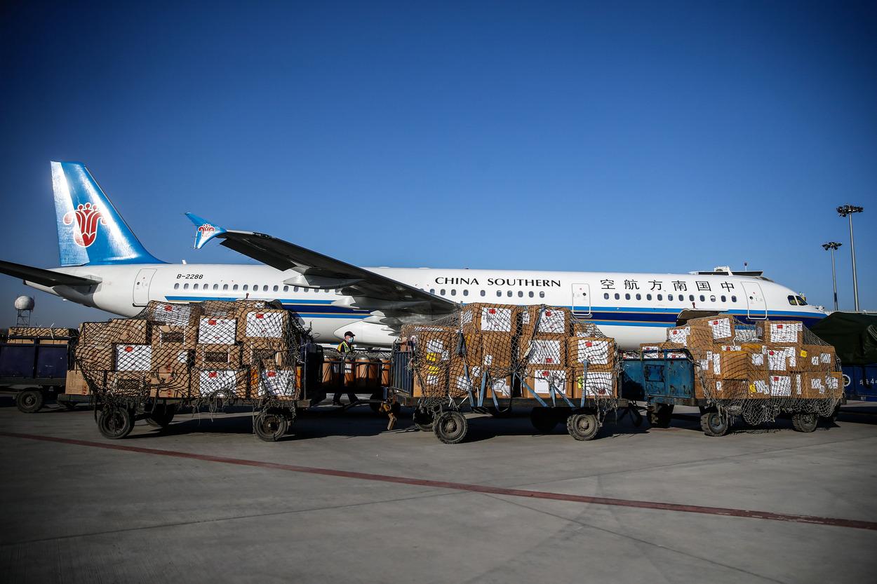 China Southern opera 185 vuelos de carga cada semana para apoyar lucha global contra Covid 19 / Foto: Agencia Xinhua