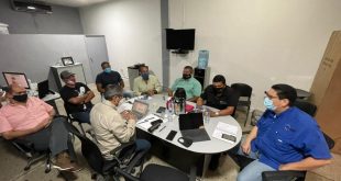 Al encuentro con las autoridades nacionales y regionales asistieron integrantes de Asotracontainer, Fretragrancipc, Frente de Volqueteros , Graneleros Unidos, transportistas independientes, además de la Cámara Regional de Carga (CRC). Foto: Prensa CRC